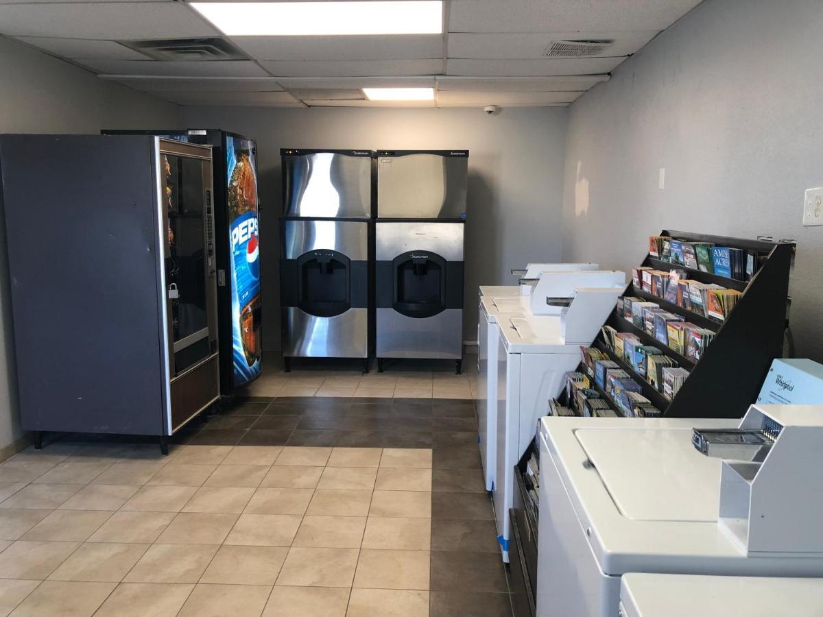 Days Inn By Wyndham Indianapolis South Bagian luar foto