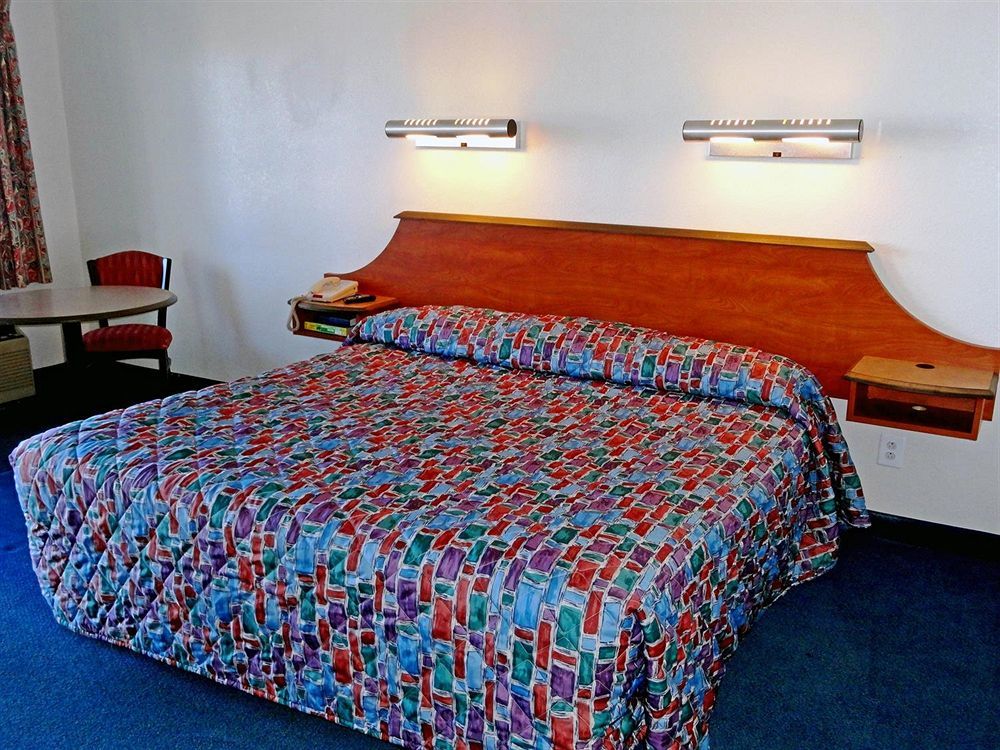 Days Inn By Wyndham Indianapolis South Bagian luar foto