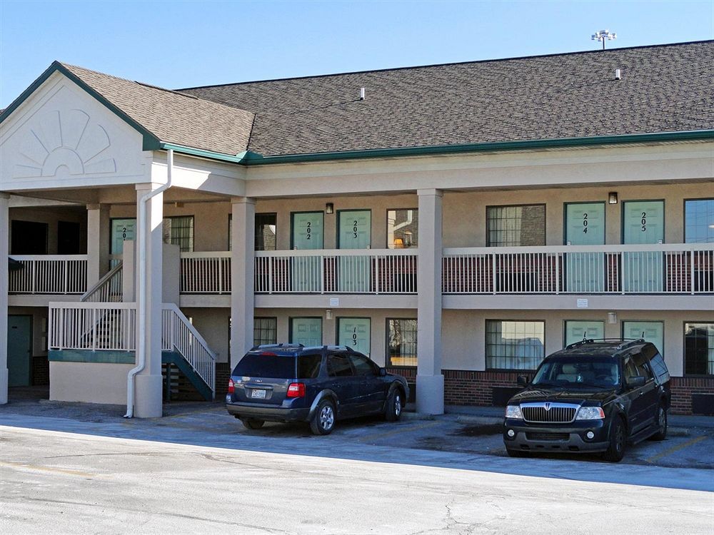 Days Inn By Wyndham Indianapolis South Bagian luar foto